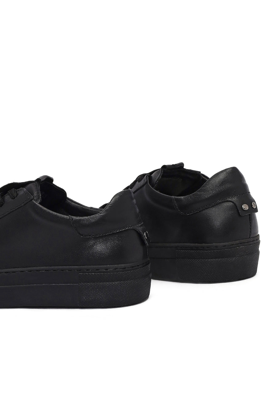 Kadın Siyah Bağcıklı Deri Sneaker
