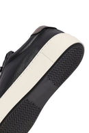 Kadın Siyah Bağcıklı Kalın Tabanlı Deri Sneaker | Derimod