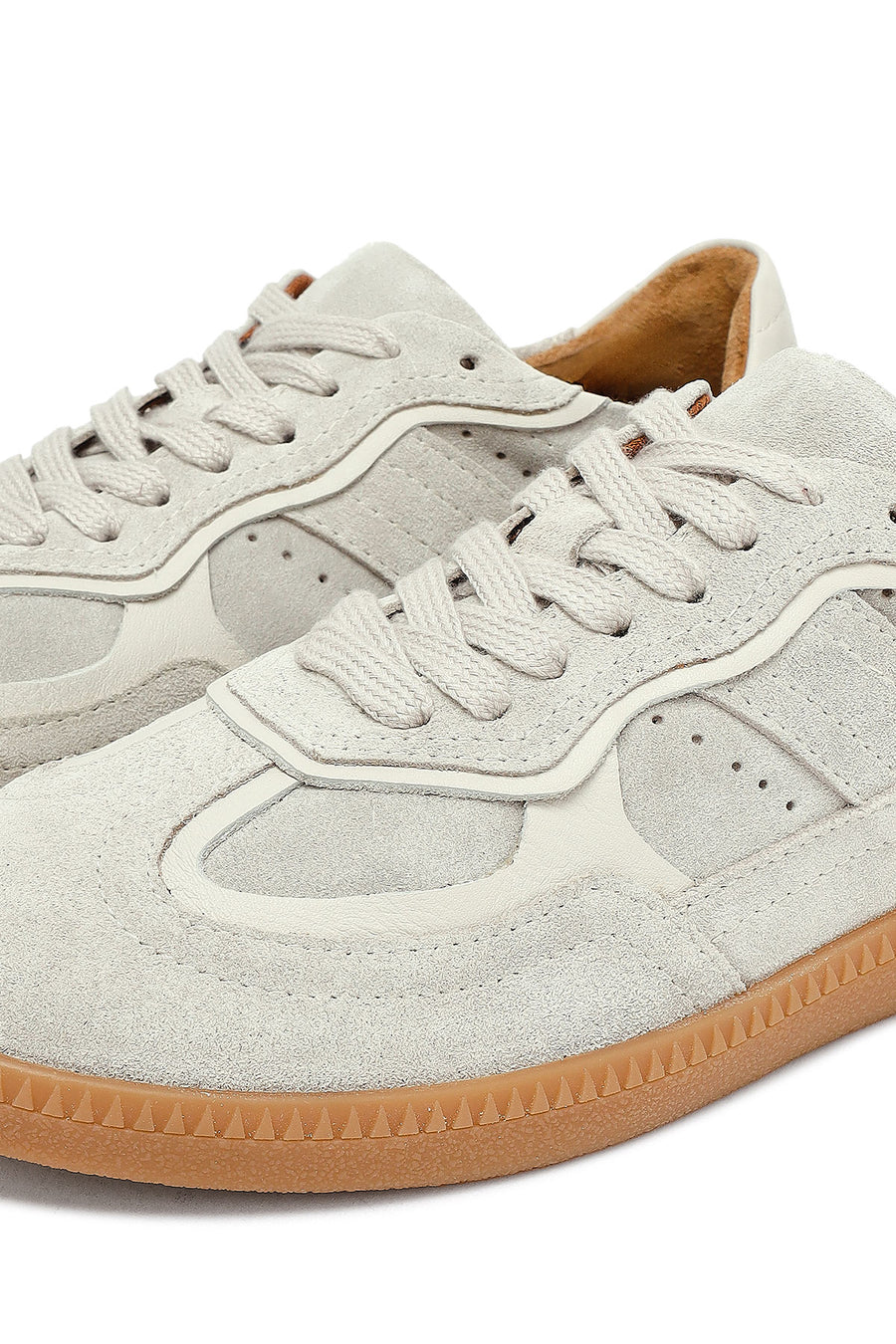Kadın Bej Bağcıklı Süet Deri Sneaker