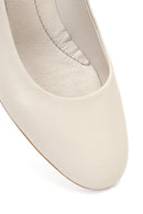 Derimod Flex Kadın Bej Kısa Kalın Topuklu Deri Ayakkabı | Derimod