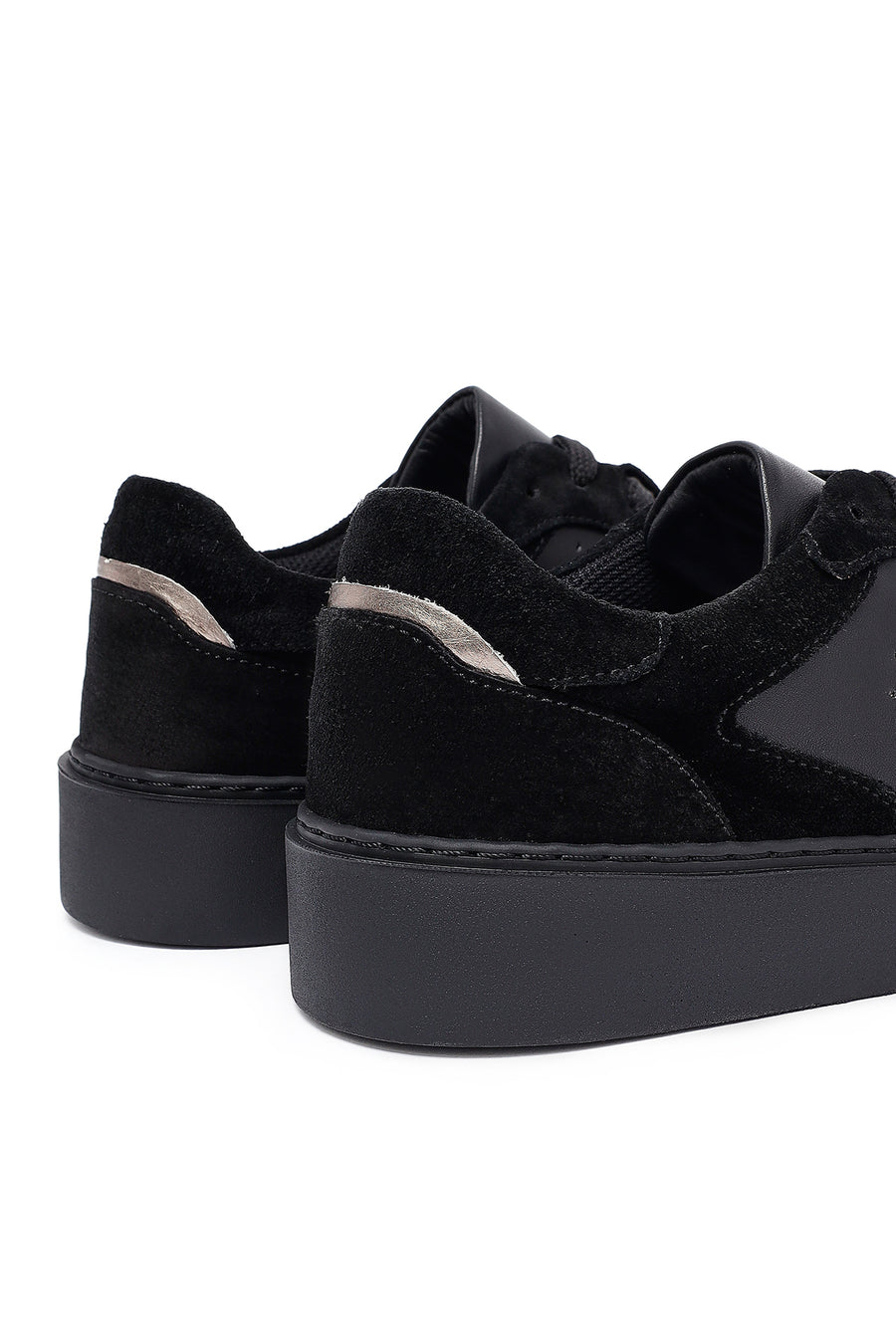 Kadın Siyah Bağcıklı Deri Sneaker