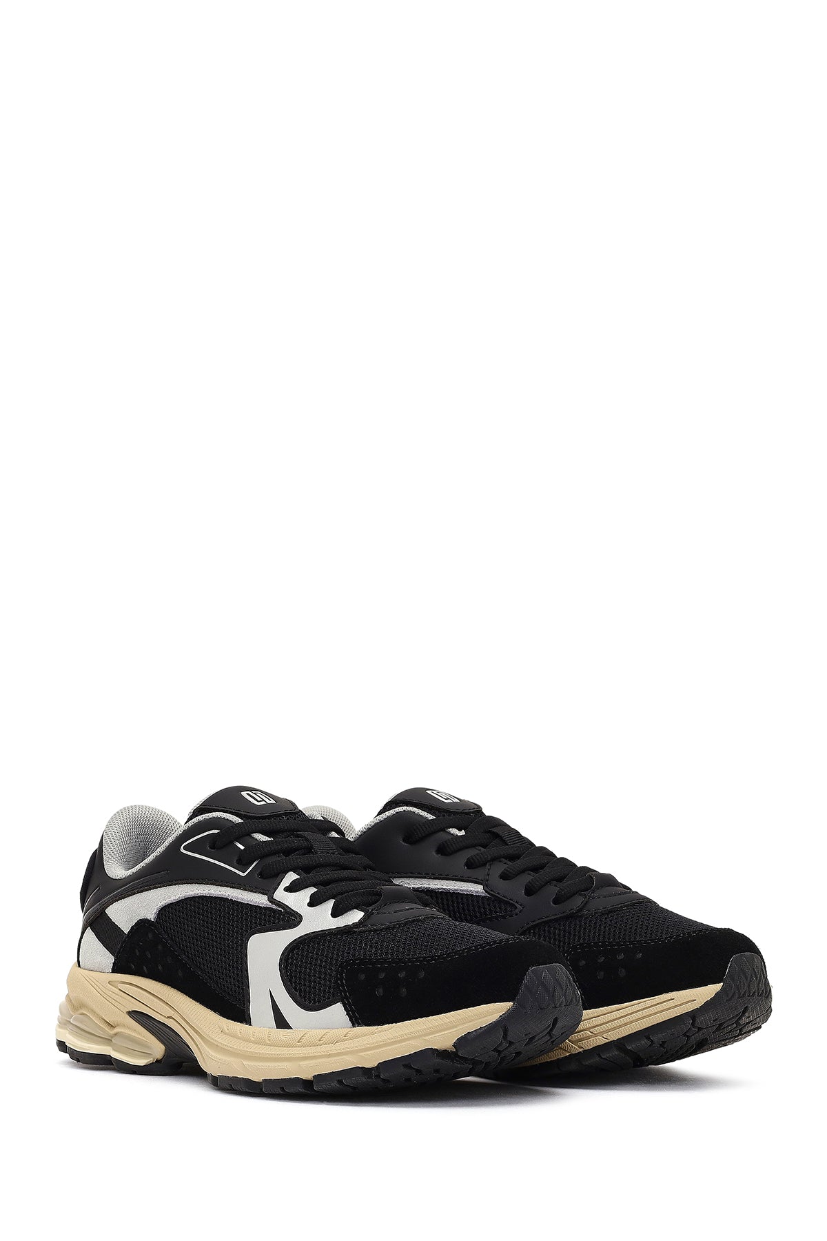 Derimod Studio Kadın Siyah Bağcıklı Kalın Tabanlı Sneaker