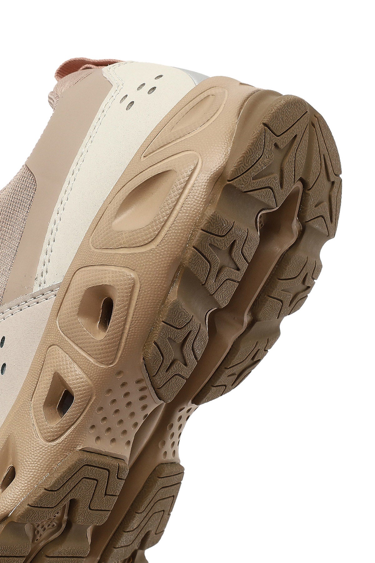 Derimod Studio Kadın Bej Bağcıklı Kalın Tabanlı Sneaker