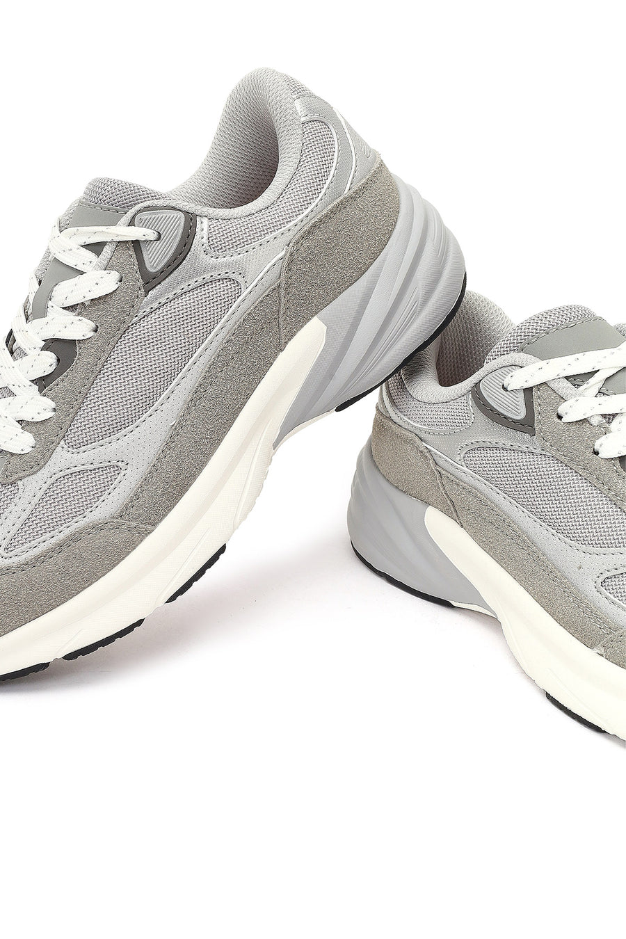 Women's Gray Lace-Up Thick-Soled Sneaker