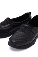 Kadın Siyah Taş Detaylı Deri Comfort Ayakkabı | Derimod