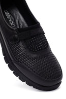 Kadın Siyah Taş Detaylı Deri Comfort Ayakkabı | Derimod