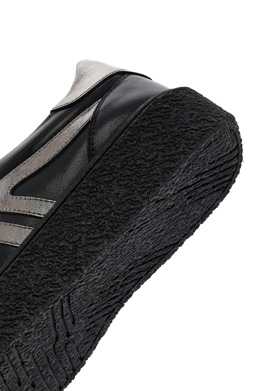 Kadın Siyah Bağcıklı Kalın Tabanlı Deri Sneaker