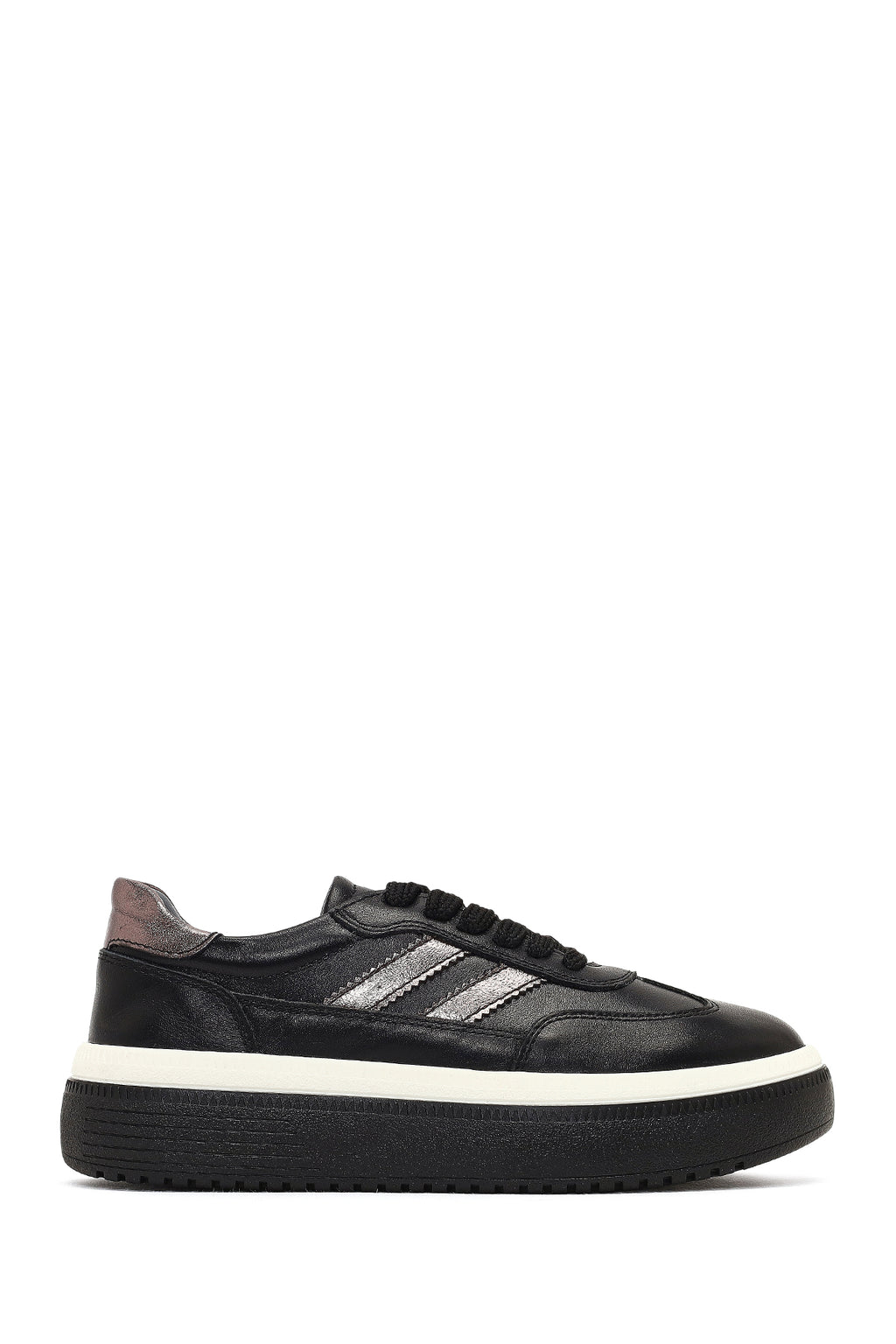 Kadın Siyah Bağcıklı Kalın Tabanlı Deri Sneaker