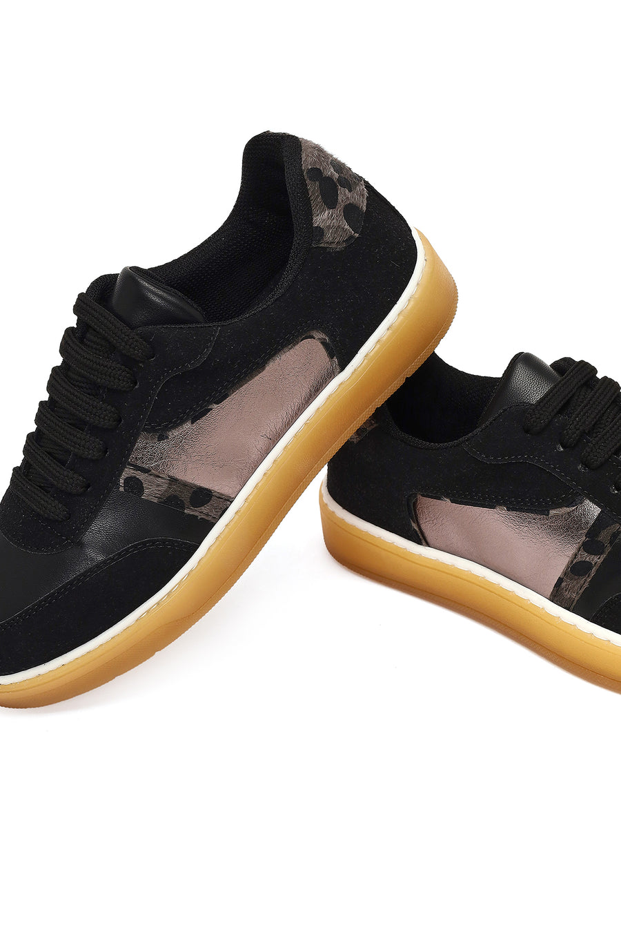 Kadın Siyah Bağcıklı Kalın Tabanlı Desenli Sneaker