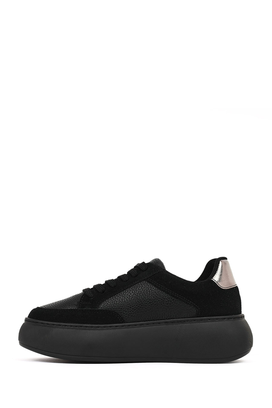 Kadın Siyah Bağcıklı Kalın Tabanlı Sneaker