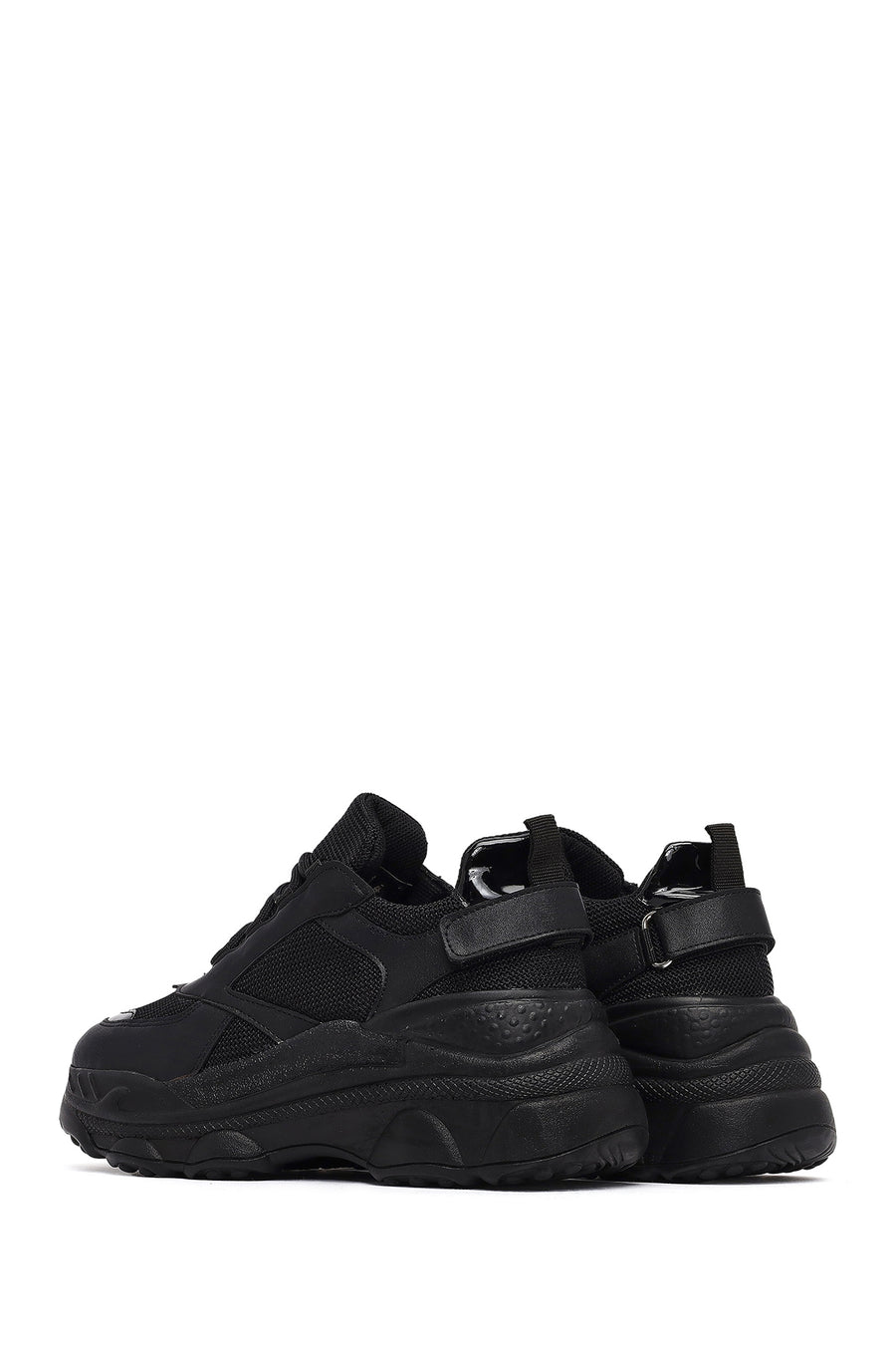 Kadın Siyah Bağcıklı Kalın Tabanlı Sneaker
