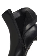 Kadın Siyah Fermuarlı Taş Detaylı Topuklu Bot | Derimod