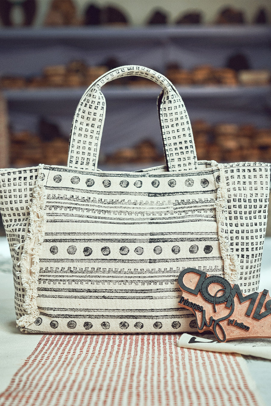 Kastamonu Stone Print Women's Black Long Strap Patterned Handbag