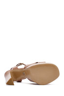 Kadın Bej Bilekten Tokalı Yüksek Kalın Topuklu Platform Rugan Deri Sandalet | Derimod