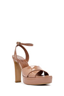 Kadın Bej Bilekten Tokalı Yüksek Kalın Topuklu Platform Rugan Deri Sandalet | Derimod