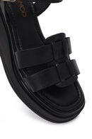 Kadın Siyah Bilekten Tokalı Dolgu Topuklu Deri Sandalet | Derimod