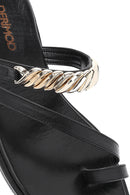 Kadın Siyah Taşlı Parmak Arası Deri Terlik | Derimod