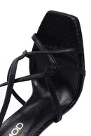 Kadın Siyah Bilekten Tokalı İnce Topuklu Metalik Deri Sandalet | Derimod