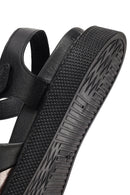 Kadın Siyah Bantlı Kalın Tabanlı Deri Sandalet | Derimod