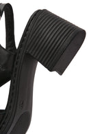 Kadın Siyah Bilekten Bantlı Kalın Topuklu Deri Sandalet | Derimod