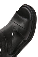 Kadın Siyah Bilekten Bantlı Kalın Topuklu Deri Sandalet | Derimod