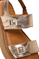 Kadın Bronz Tokalı Kalın Tabanlı Metalik Deri Comfort Sandalet | Derimod