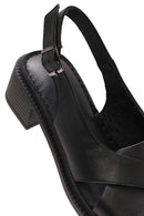 Kadın Siyah Bilekten Tokalı Kısa Topuklu Deri Sandalet | Derimod