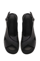 Kadın Siyah Bilekten Tokalı Kısa Topuklu Deri Sandalet | Derimod