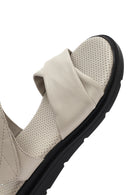 Kadın Gri Bantlı Deri Sandalet | Derimod