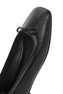 Derimod Flex Kadın Siyah Fiyonklu Deri Babet | Derimod