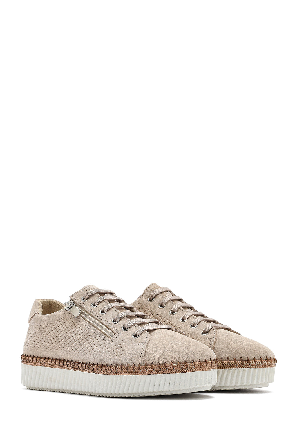 Kadın Bej Bağcıklı Kalın Tabanlı Süet Deri Sneaker