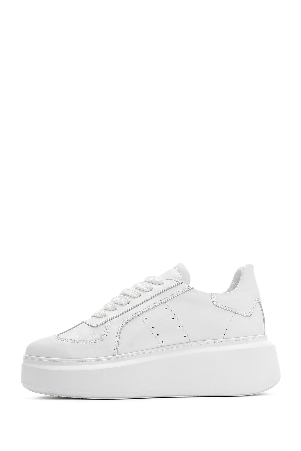 Kadın Beyaz Bağcıklı Kalın Tabanlı Deri Sneaker