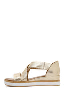 Kadın Altın Kalın Tabanlı Deri Sandalet | Derimod