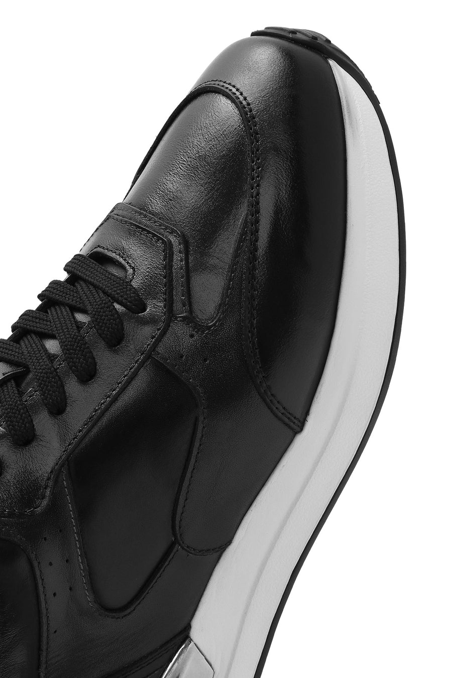 Men's Black Lace-up Leather Sneaker