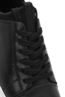 Erkek Siyah Bağcıklı Deri Sneaker | Derimod