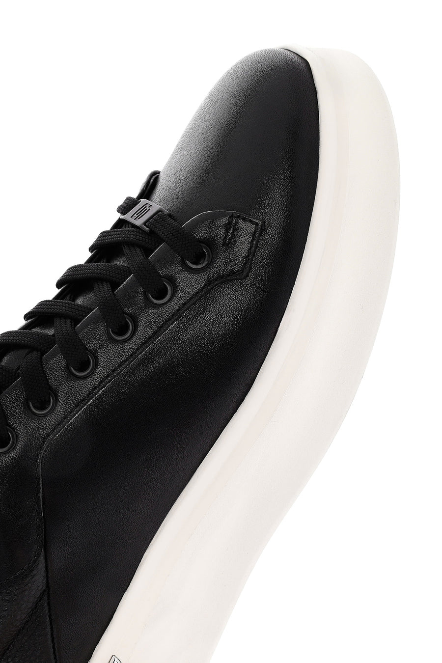 Erkek Siyah Bağcıklı Kalın Tabanlı Deri Sneaker