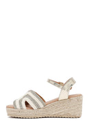 Kadın Krem Bilekten Tokalı Dolgu Topuklu Espadril Sandalet | Derimod