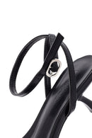 Kadın Siyah Bilekten Tokalı Kısa İnce Topuklu Sandalet | Derimod