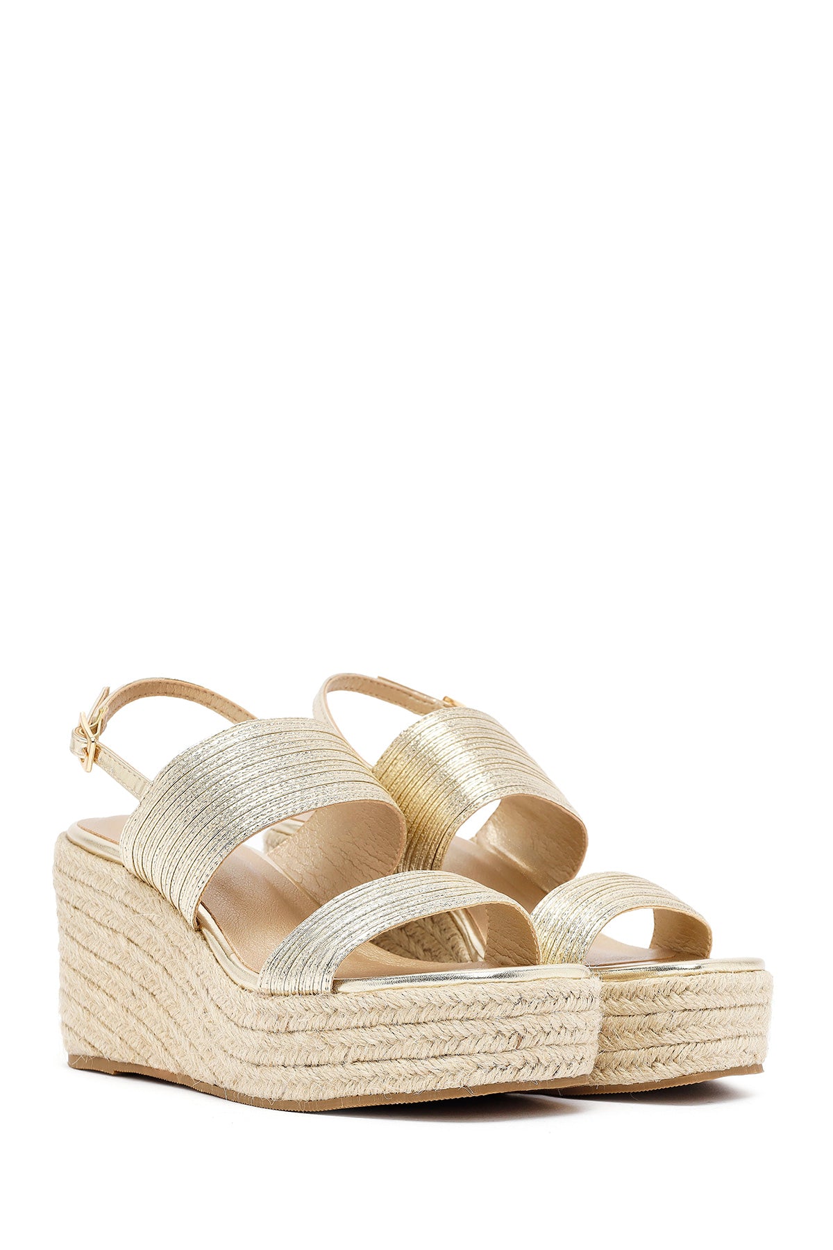 Kadın Altın Bilekten Tokalı Dolgu Topuklu Metalik Sandalet