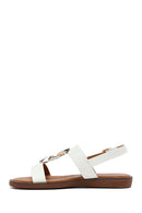 Kadın Beyaz Aksesuar Detaylı Sandalet | Derimod