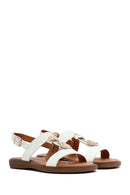 Kadın Beyaz Aksesuar Detaylı Sandalet | Derimod