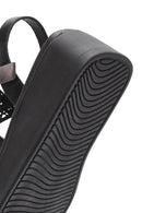 Kadın Siyah Bilekten Tokalı Kalın Tabanlı Sandalet | Derimod