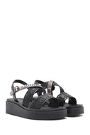 Kadın Siyah Bilekten Tokalı Kalın Tabanlı Sandalet | Derimod