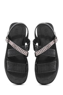 Kadın Siyah Bilekten Tokalı Kalın Tabanlı Sandalet | Derimod