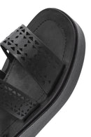 Kadın Siyah Bilekten Tokalı Kalın Tabanlı Sandalet | Derimod