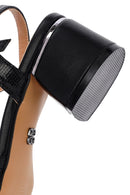 Kadın Siyah Bilekten Tokalı Kalın Topuklu Sandalet | Derimod