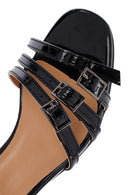Kadın Siyah Bilekten Tokalı Kalın Rugan Topuklu Sandalet | Derimod