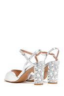 Kadın Gümüş Bilekten Tokalı Metalik Kalın Topuklu Sandalet | Derimod