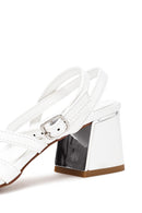 Kadın Beyaz Bilekten Tokalı Kısa Kalın Topuklu Sandalet | Derimod