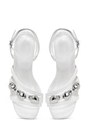 Kadın Beyaz Bilekten Tokalı Kısa Kalın Topuklu Sandalet | Derimod